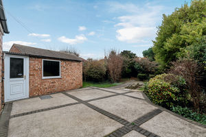 Photo 14- click for photo gallery